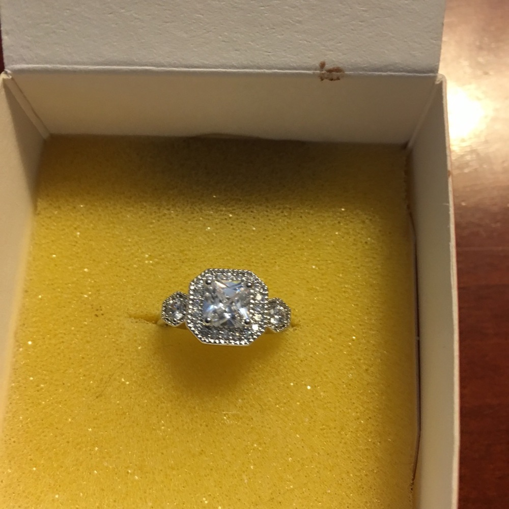 Stella &  Dot CZ cocktail ring